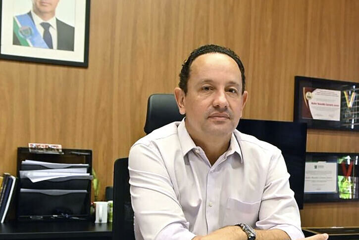 Imagem de compartilhamento para o artigo Secretário da Casa Civil Walter Carneiro Jr. pode trocar candidatura por comando da campanha de Riedel da MS Todo dia